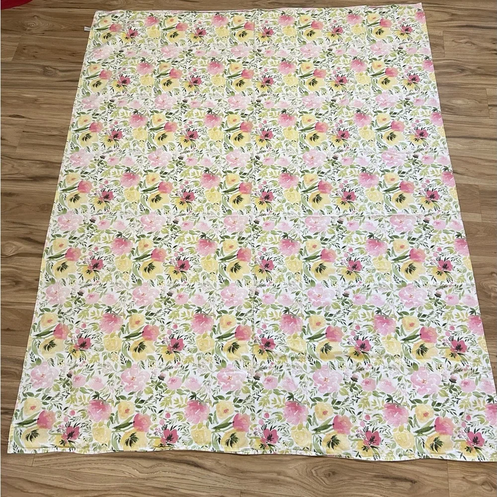 Cynthia Rowley Tablecloth Floral Rectangle 73” x 58.5” Cotton Colorful Whimsical